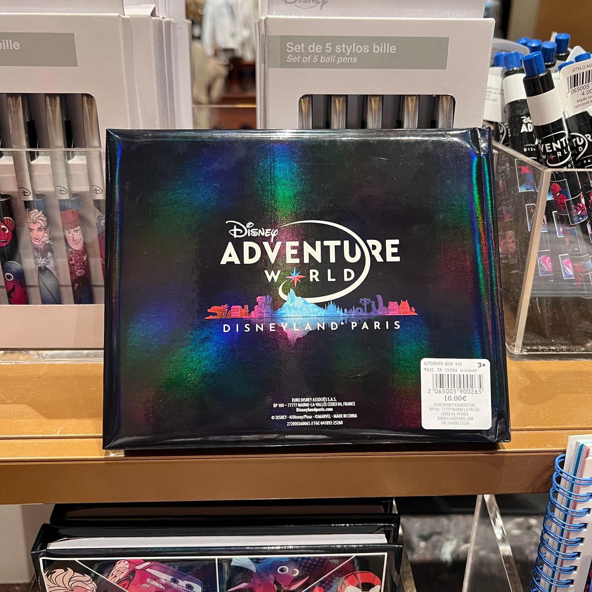 Disneyland Paris Adventure World Signature Book view 3