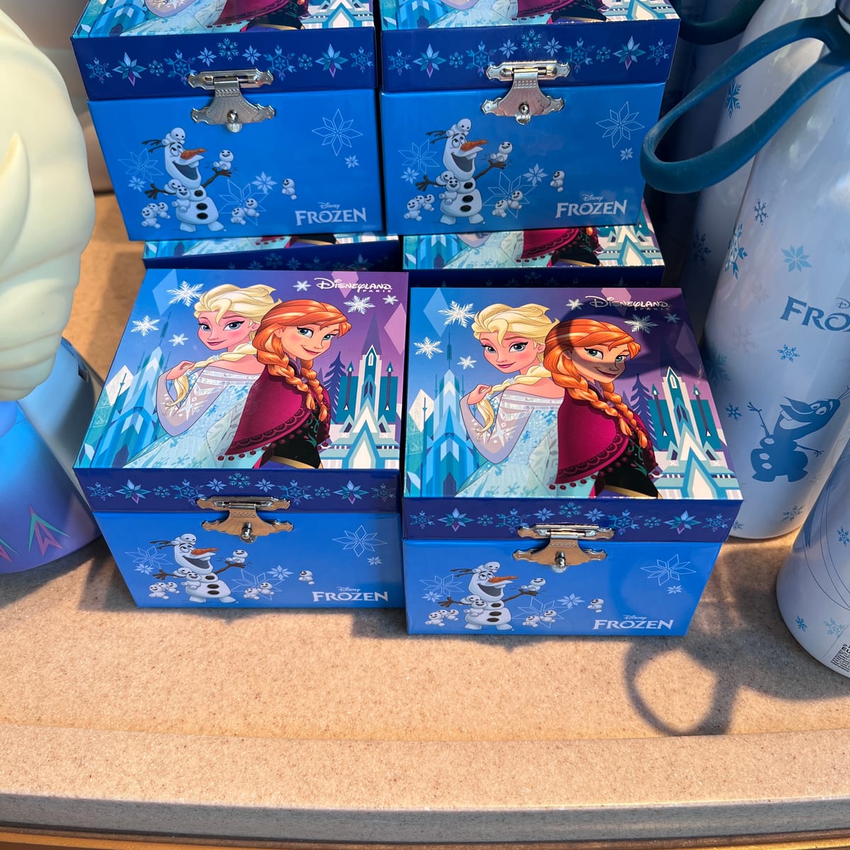 Disneyland Paris Frozen Elsa Jewellery Music Box view 1