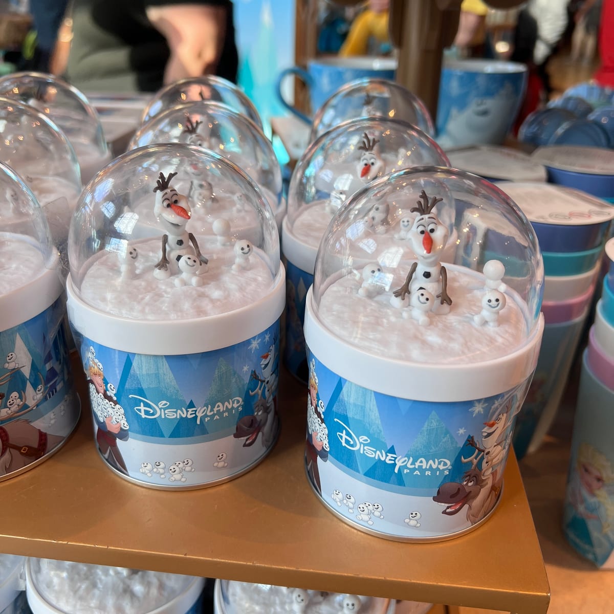 Disneyland Paris World of Frozen Olaf Snowgies 50g Pure Butter Biscuit Sealed Tin view 1