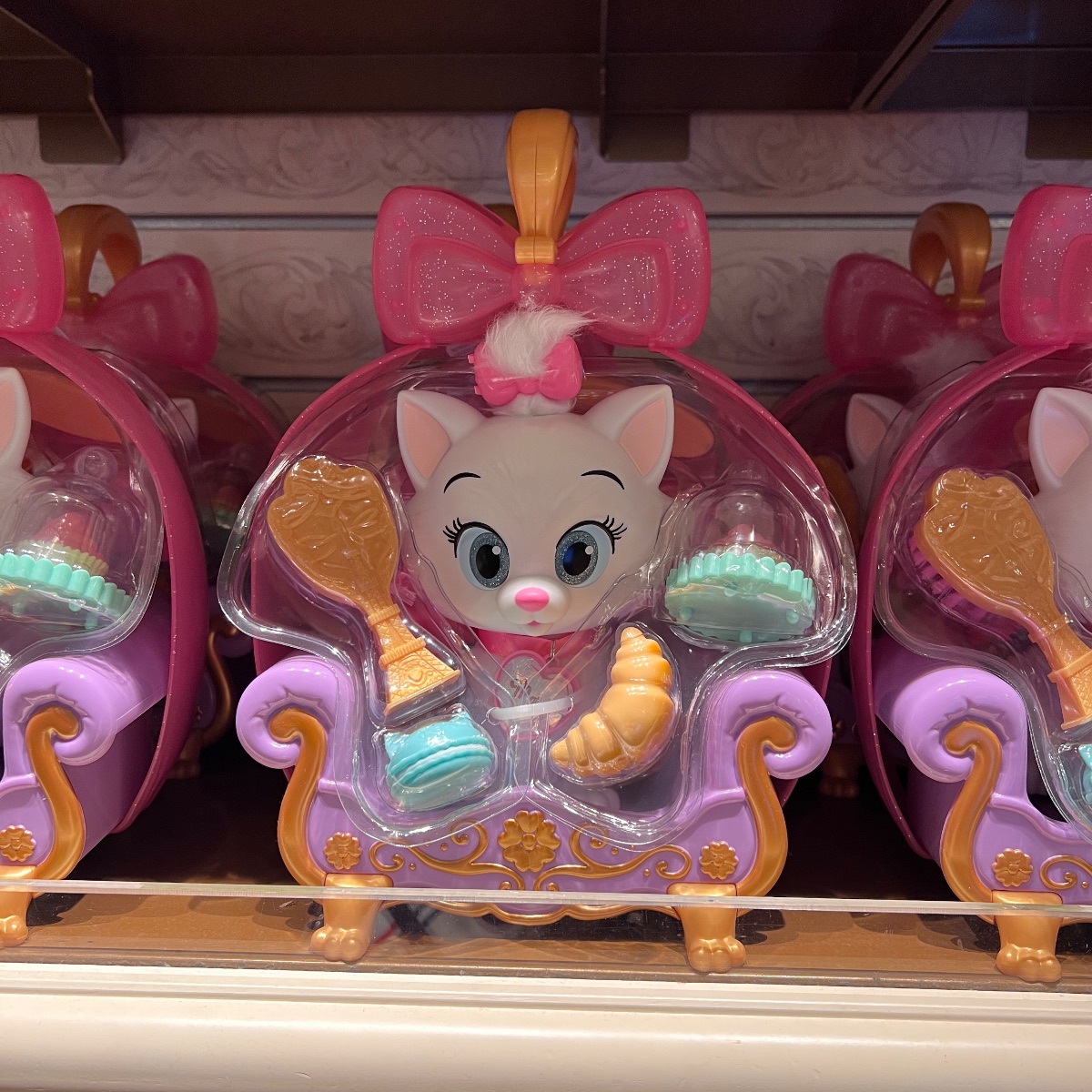 Disneyland Paris Aristocats Marie Pet Care Toy Set