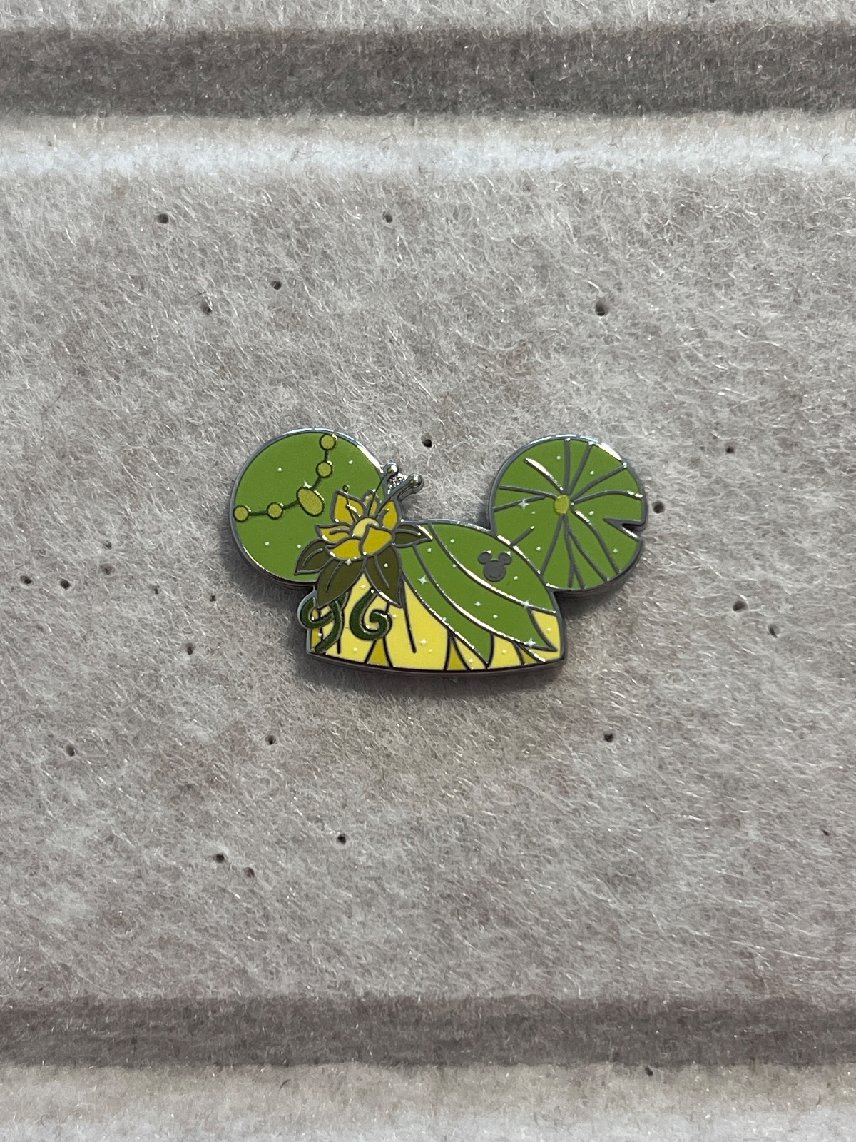 Walt Disney World 205 Wave B Tiana Hat Hidden Mickey Pin