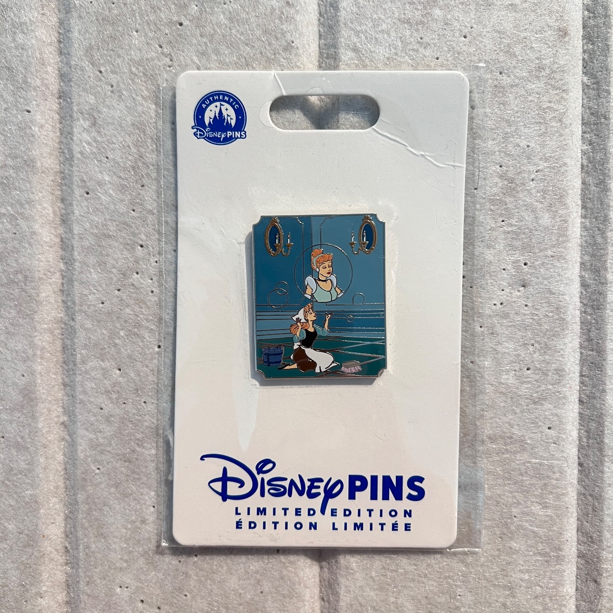Disney Store UK Selfridges Limited Edition Cinderella Cleaning Bubble Pin view 2