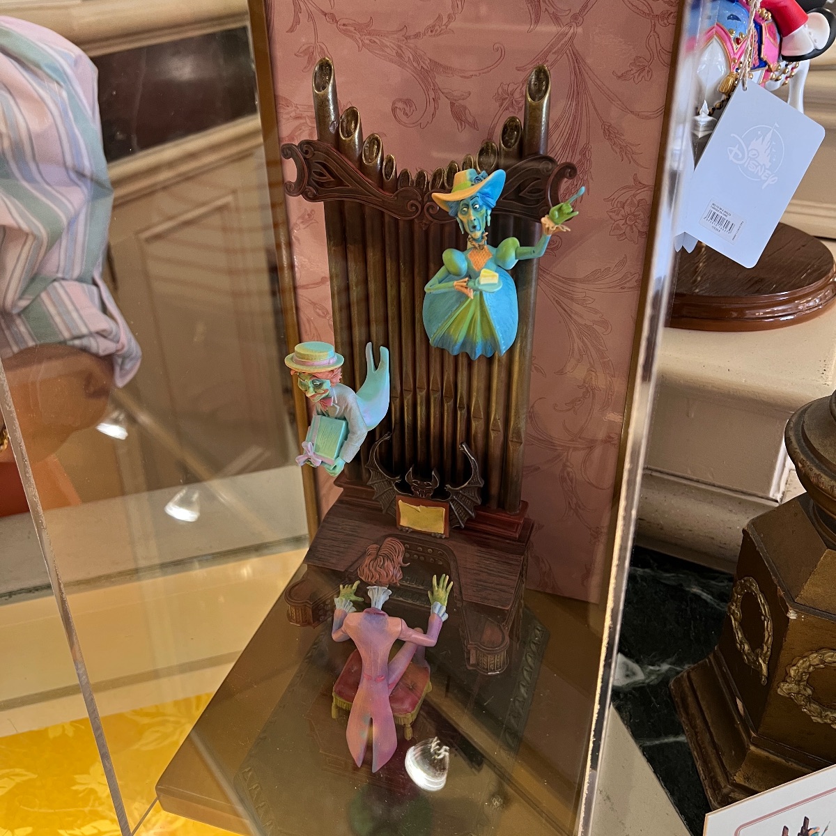 Disneyland Paris Limited Edition Kevin & Jody Phantom Manor Organist Figurine view 2