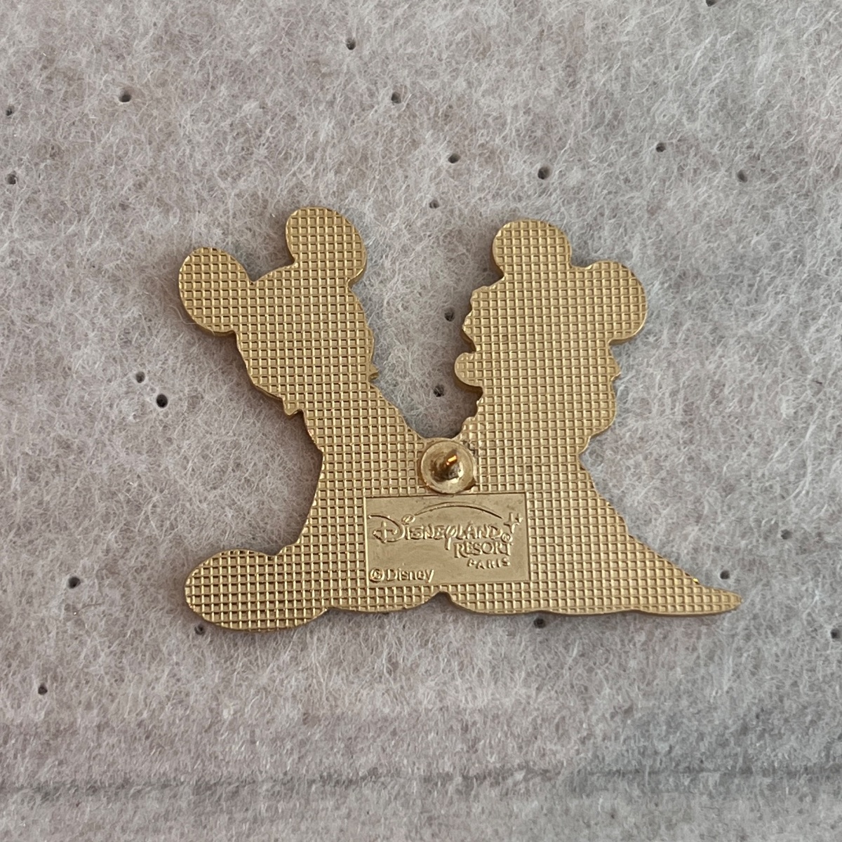 Disneyland Paris Mickey Mouse Minnie Mouse Bride Groom Wedding Pin view 2
