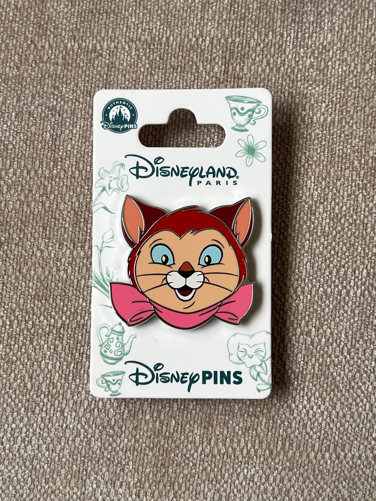 Disneyland Paris July 2026 Dinah Face Pin view 1
