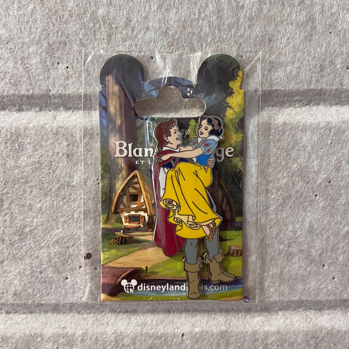 Disneyland Paris Snow White Prince Charming Pin view 1
