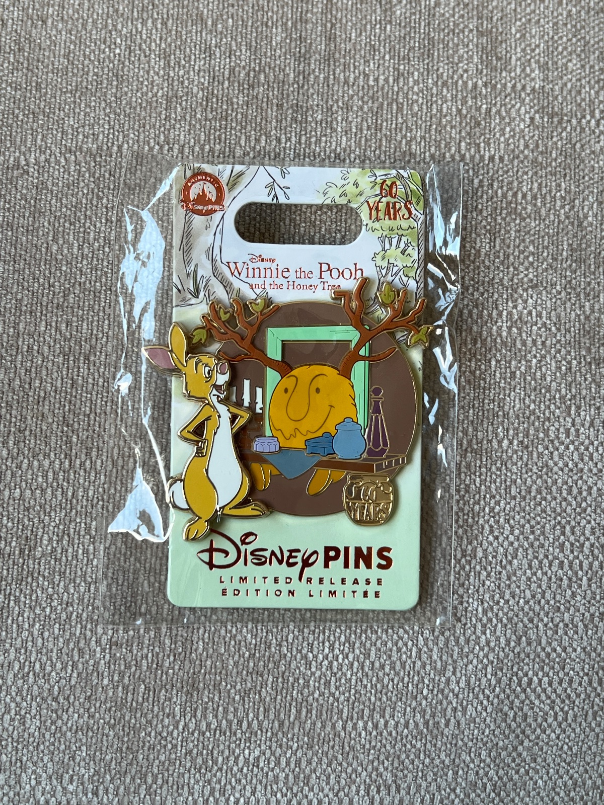 Disney Store Limited Edition Winnie the Pooh Honey Tree Rabbit Pin view 1