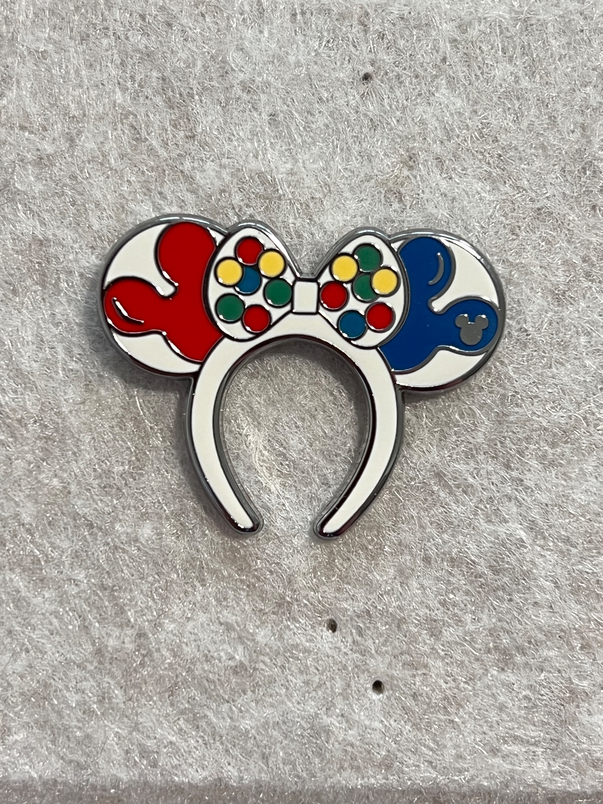 Disneyland Resort 2025 Hidden Mickey Wave A Mickey Balloon Ears Pin view 1