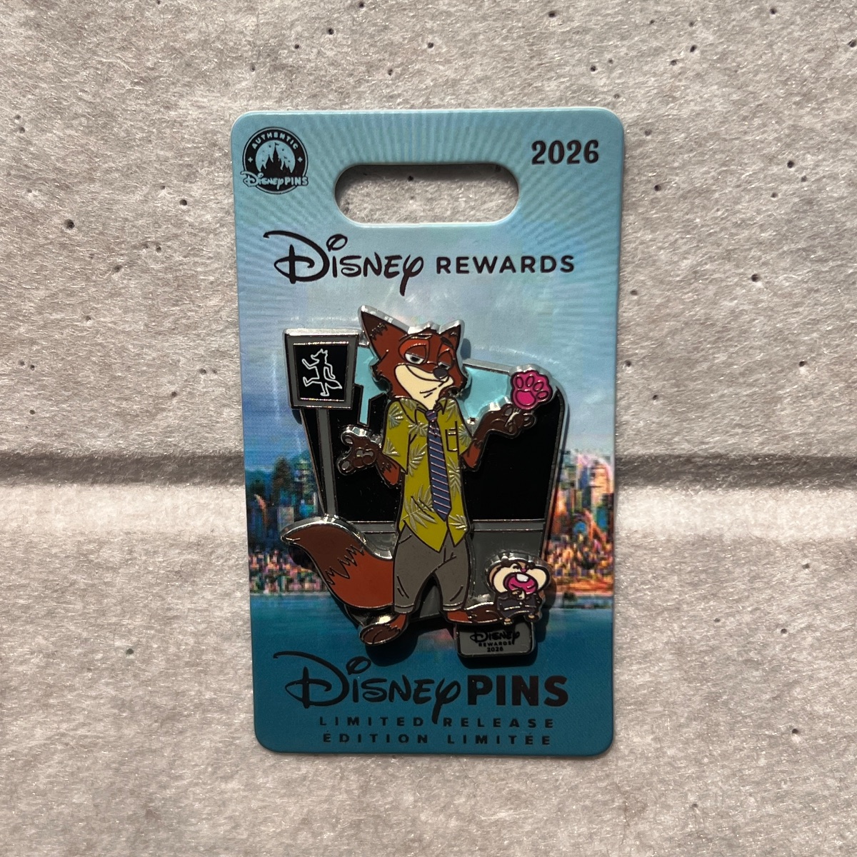 Disney Parks Visa Rewards Limited Release Zootopia Nick Wilde Pin