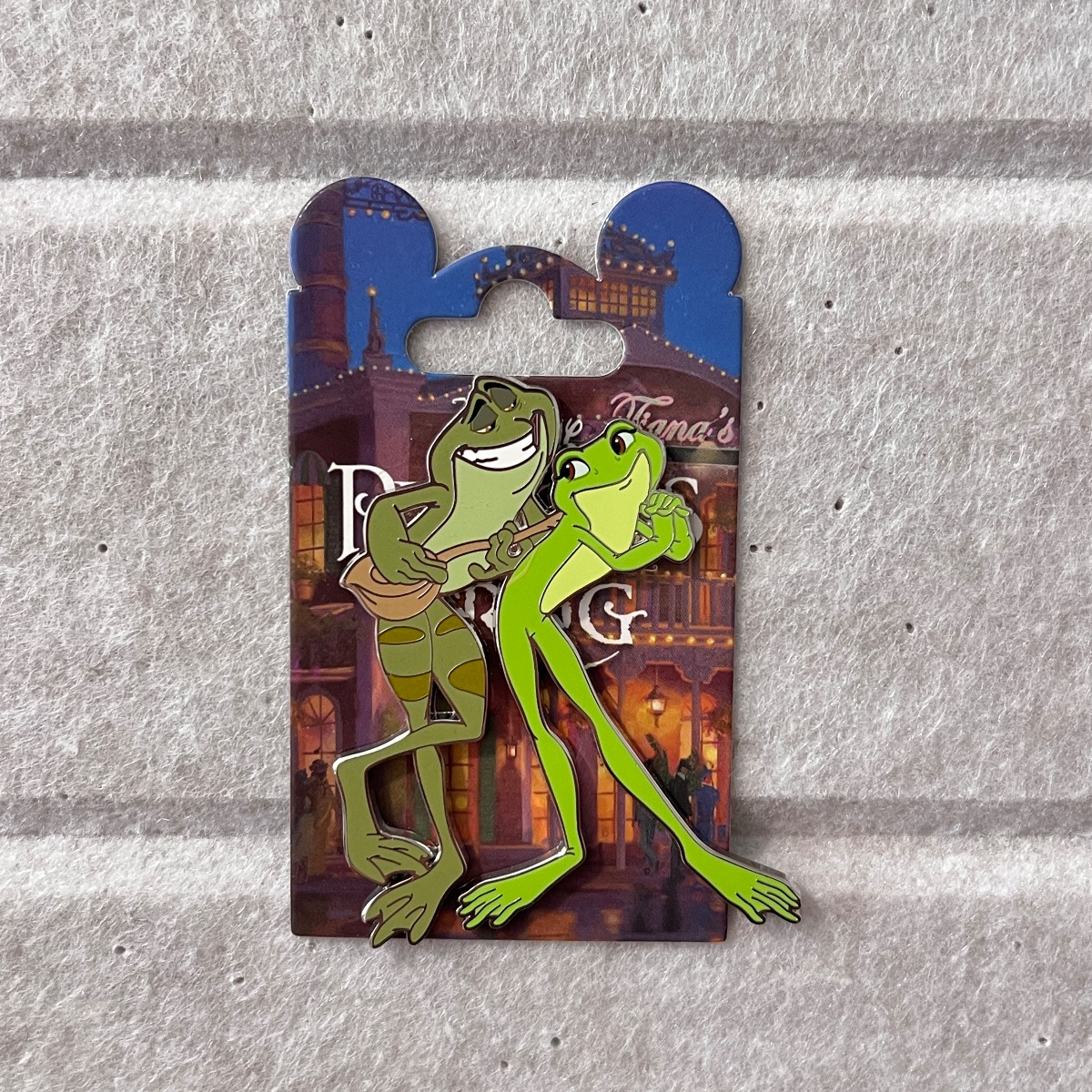 Disneyland Paris Princess and the Frog Tiana Naveen Frogs Pin