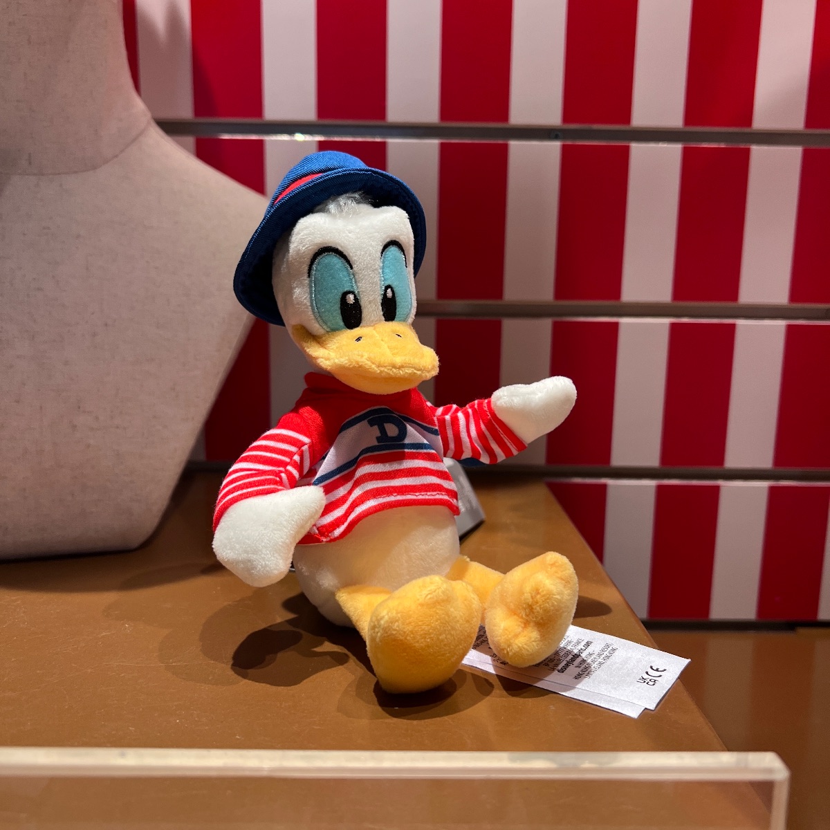 Disneyland Paris Sailor Donald Duck Shoulder Pal