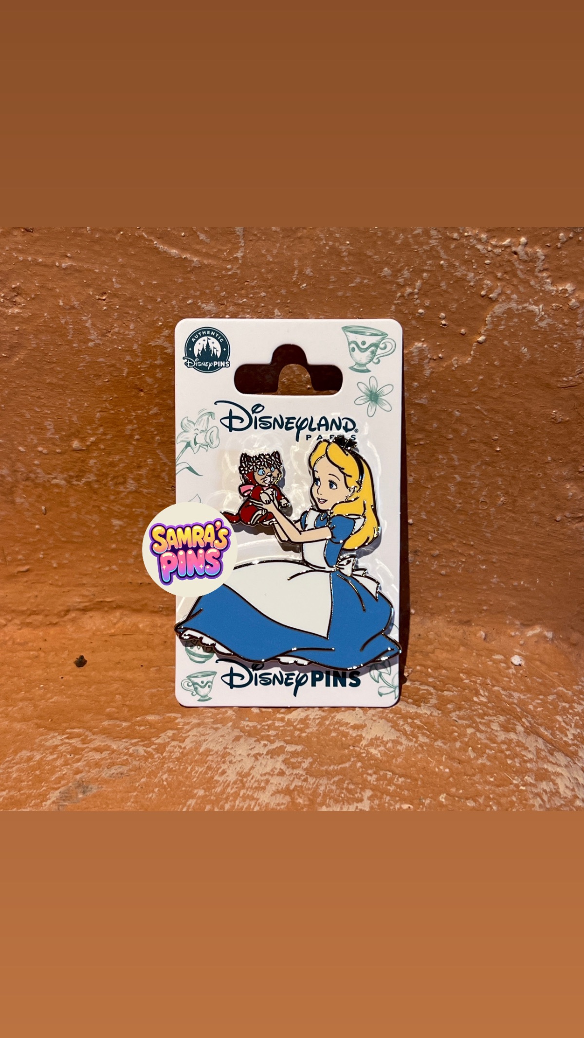 Disneyland Paris July 2026 Alice in Wonderland Alice Dinah Pin