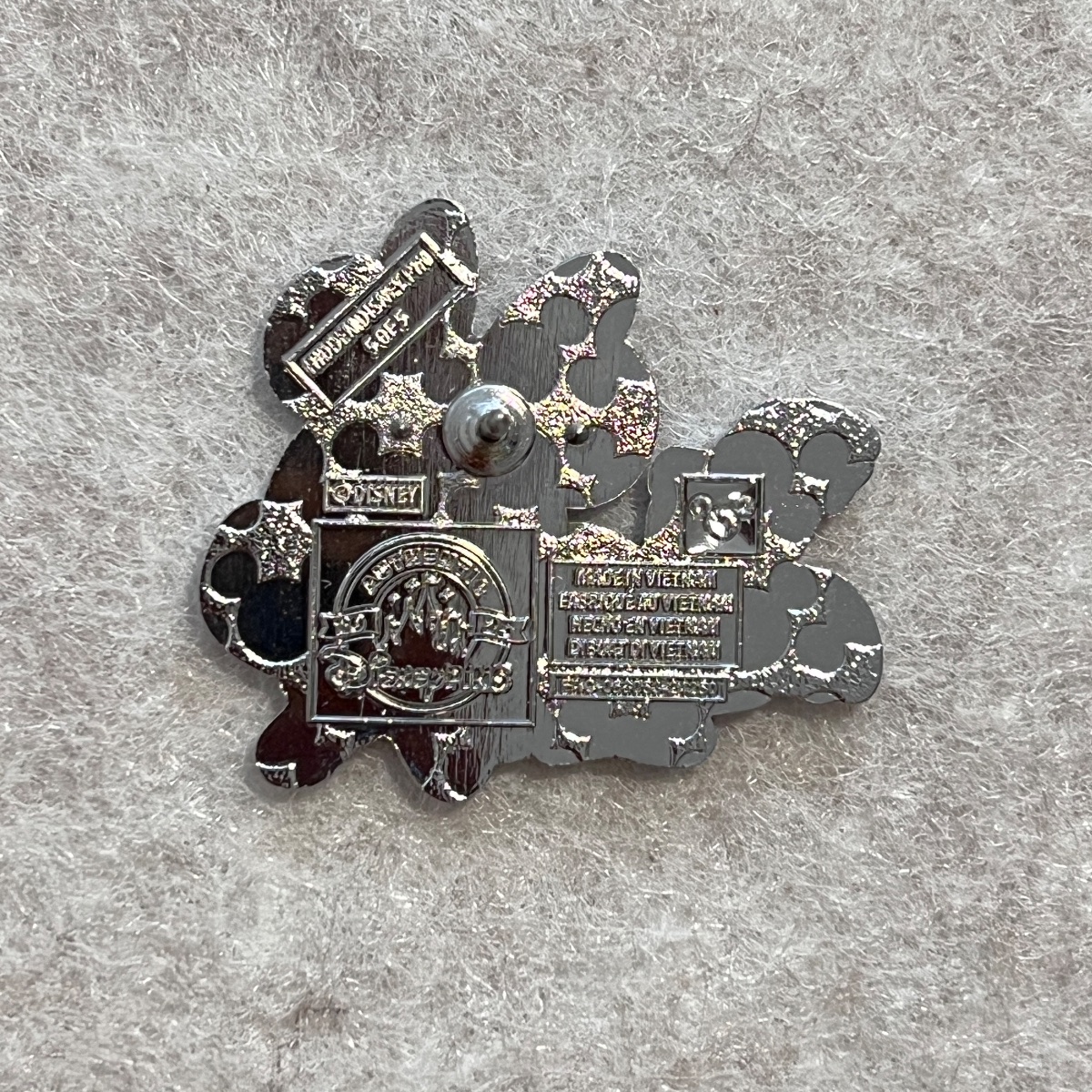 Disneyland Resort 2025 Wave A Hidden Mickey Pink Minnie Mouse Pin view 2