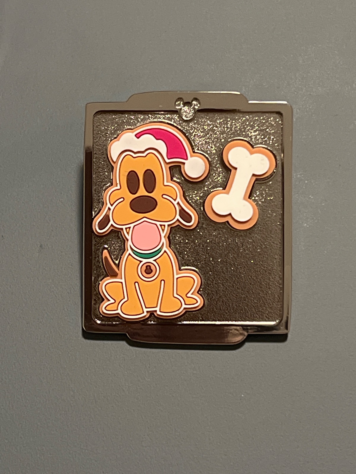 Disney Store Limited Edition Advent Calendar Pluto Gingerbread Cookies Tray Pin