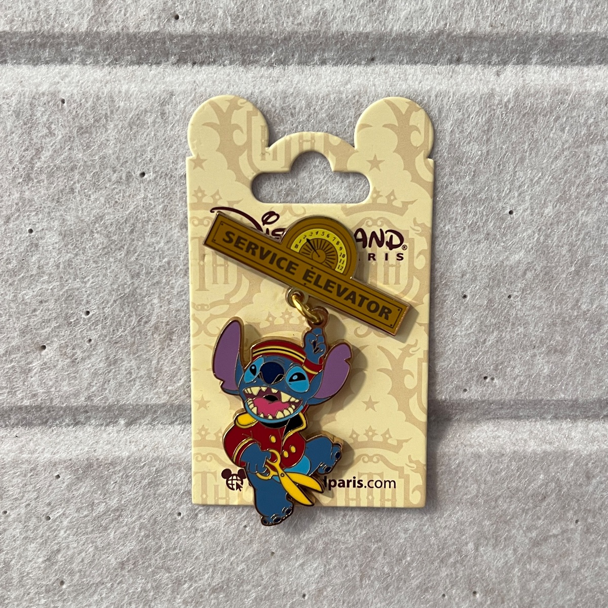 Disneyland Paris Hollywood Tower Hotel Tower of Terror Stitch Service Elevator Bellhop Pin