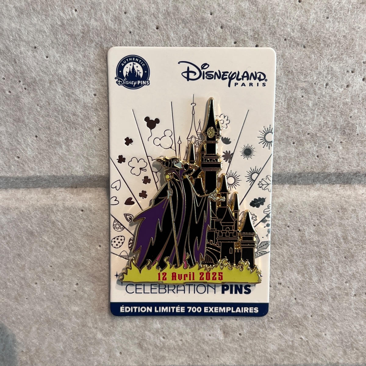 Disneyland Paris Limited Edition 12 Avril Sleeping Beauty Castle Maleficent Pin