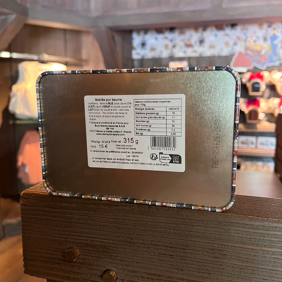 Disneyland Paris Attractions Biscuit Tin view 3