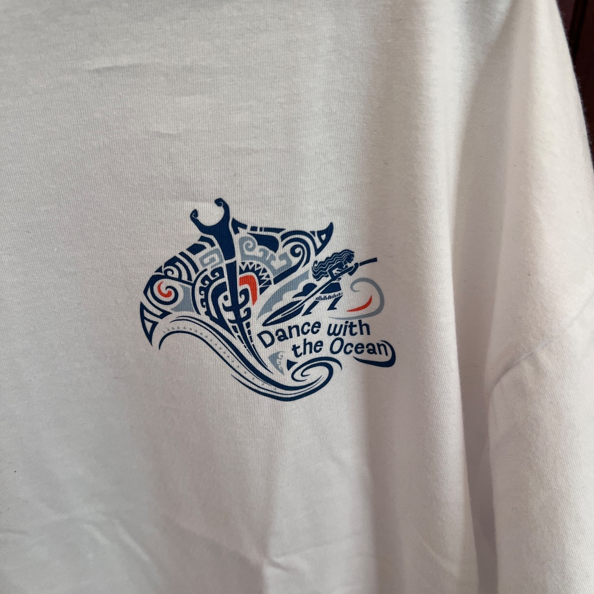 Disneyland Paris Moana Wave Art Basic T-Shirt view 2