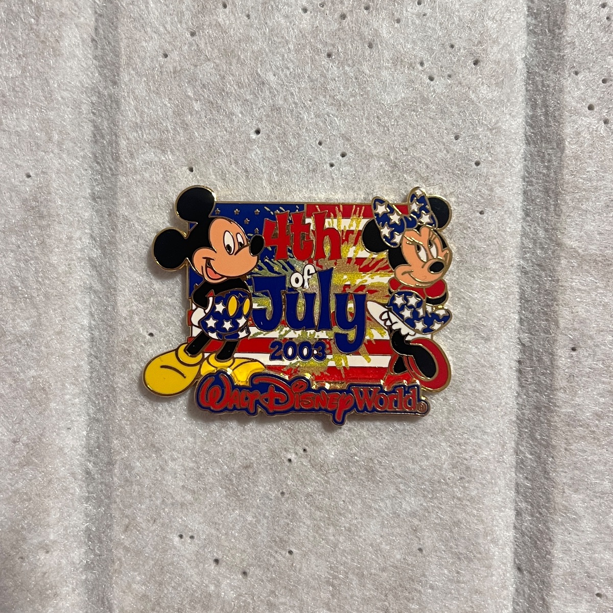 Walt Disney World 2003 Limited Edition Cast Exclusive 4th of July Pin