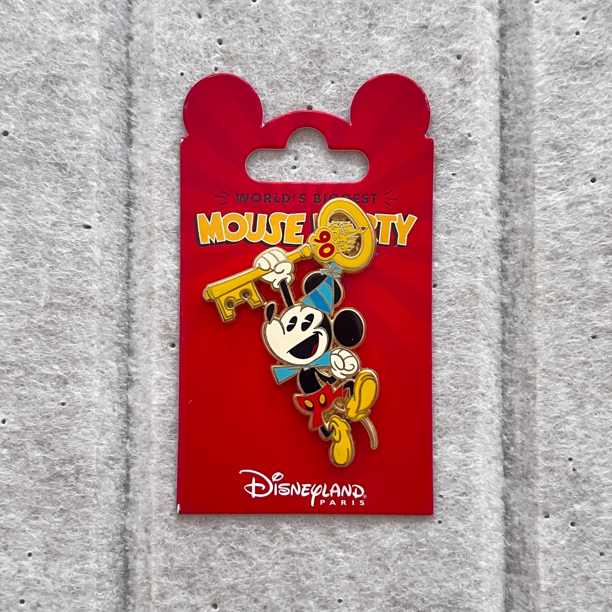 Disneyland Paris Mouse Party Minnie Mouse Key Pin