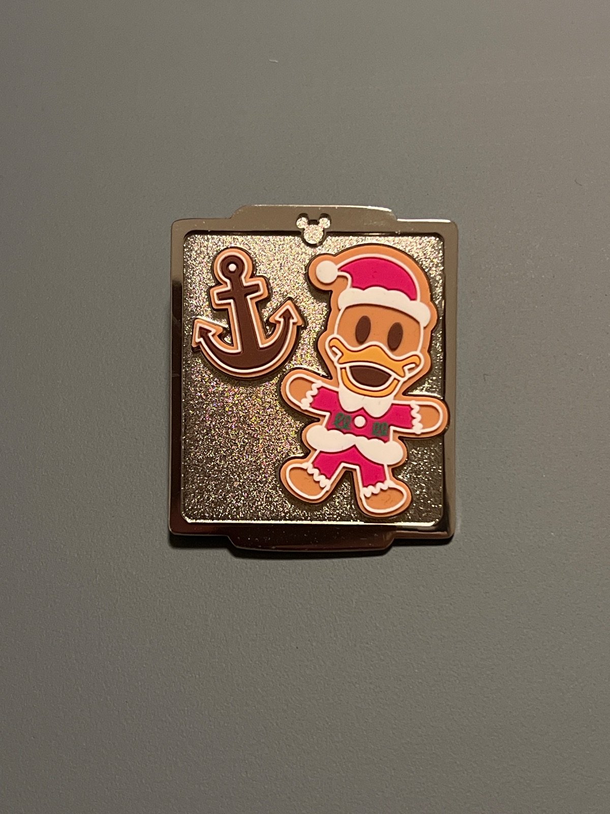 Disney Store Limited Edition Advent Calendar Donald Duck Gingerbread Cookies Tray Pin