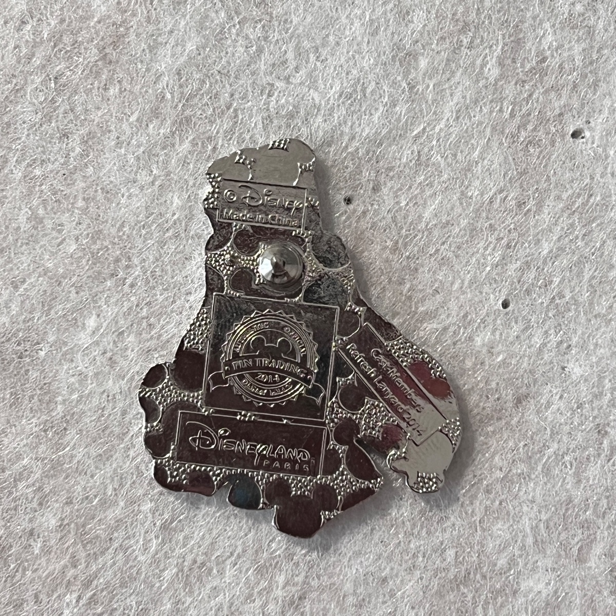 *Imperfect* Disneyland Paris 2014 Tarzan Kala Cast Refresh Pin view 2