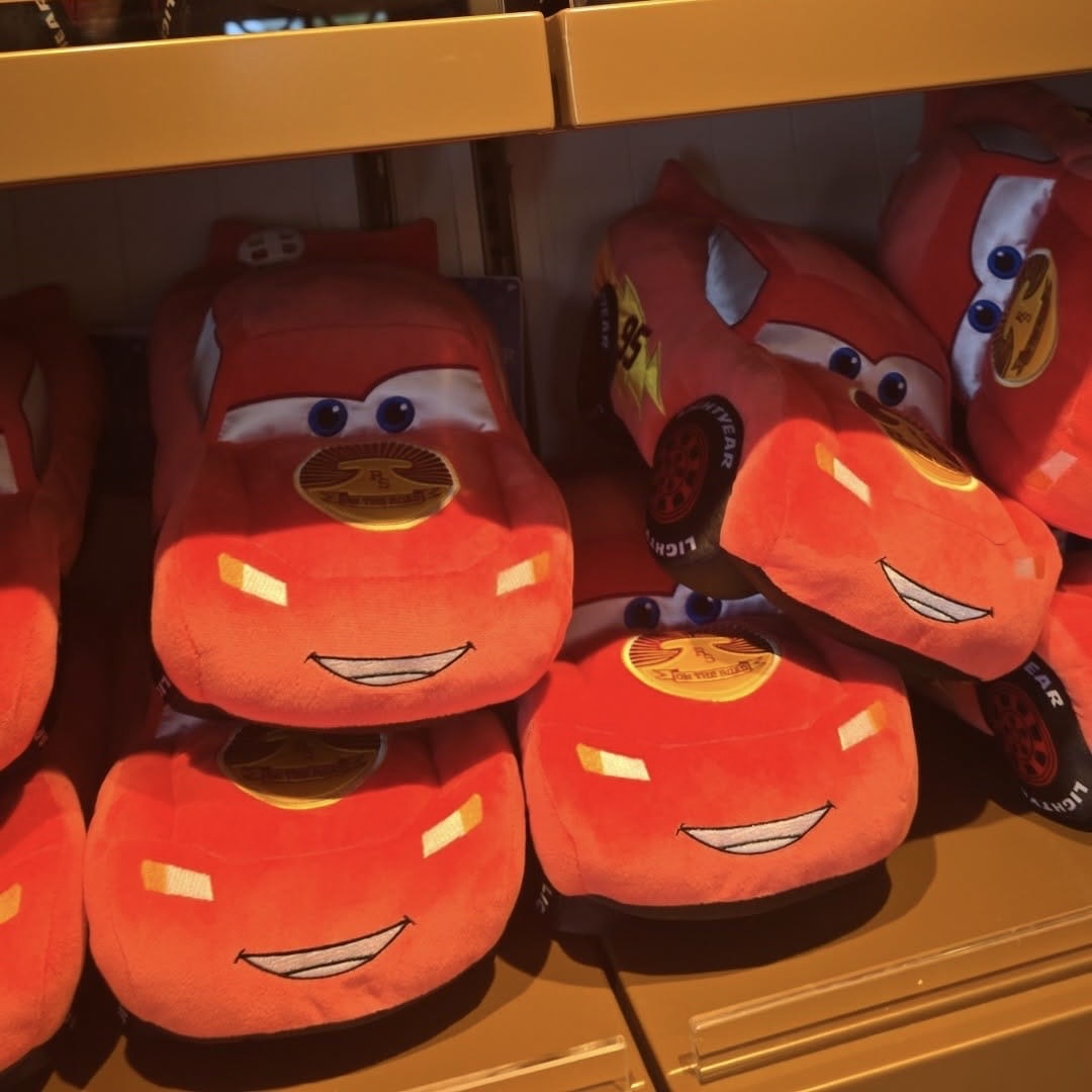 Disneyland Paris Cars Lightning McQueen Plushie