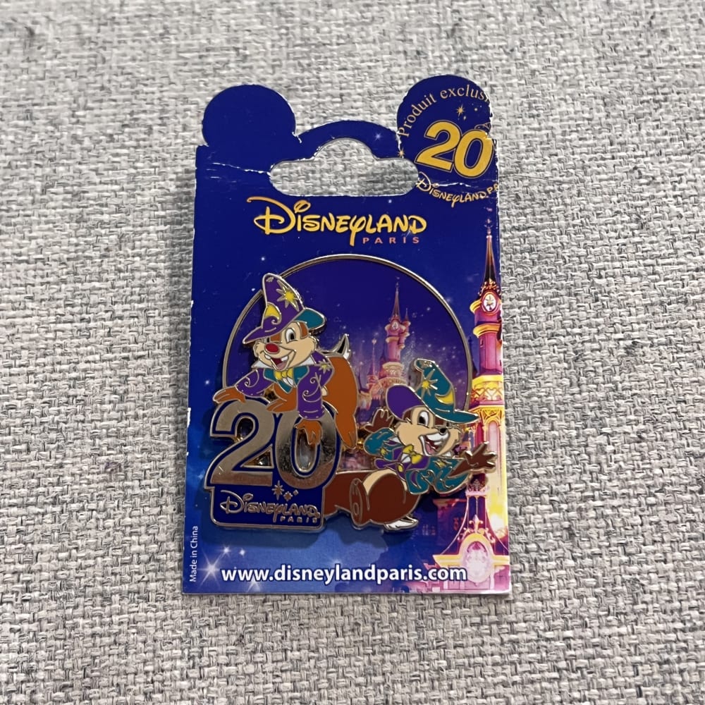 Disneyland Paris 20th Anniversary Chip and Dale Magician Pin view 1