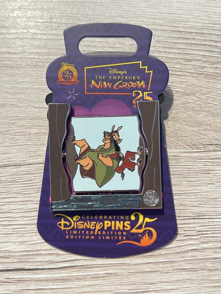 Disney Store Limited Edition Emperor’s New Groove Pacha Llama Kuzco Spinner Pin