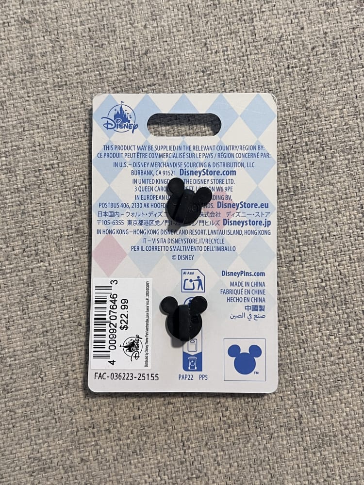 Disneyland Resort Limited Edition Vault Collection Snow White and the Seven Dwarfs Pin view 2