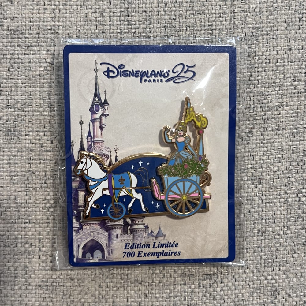 Disneyland Paris Limited Edition 25th Anniversary Cinderella Carriage Pin view 1