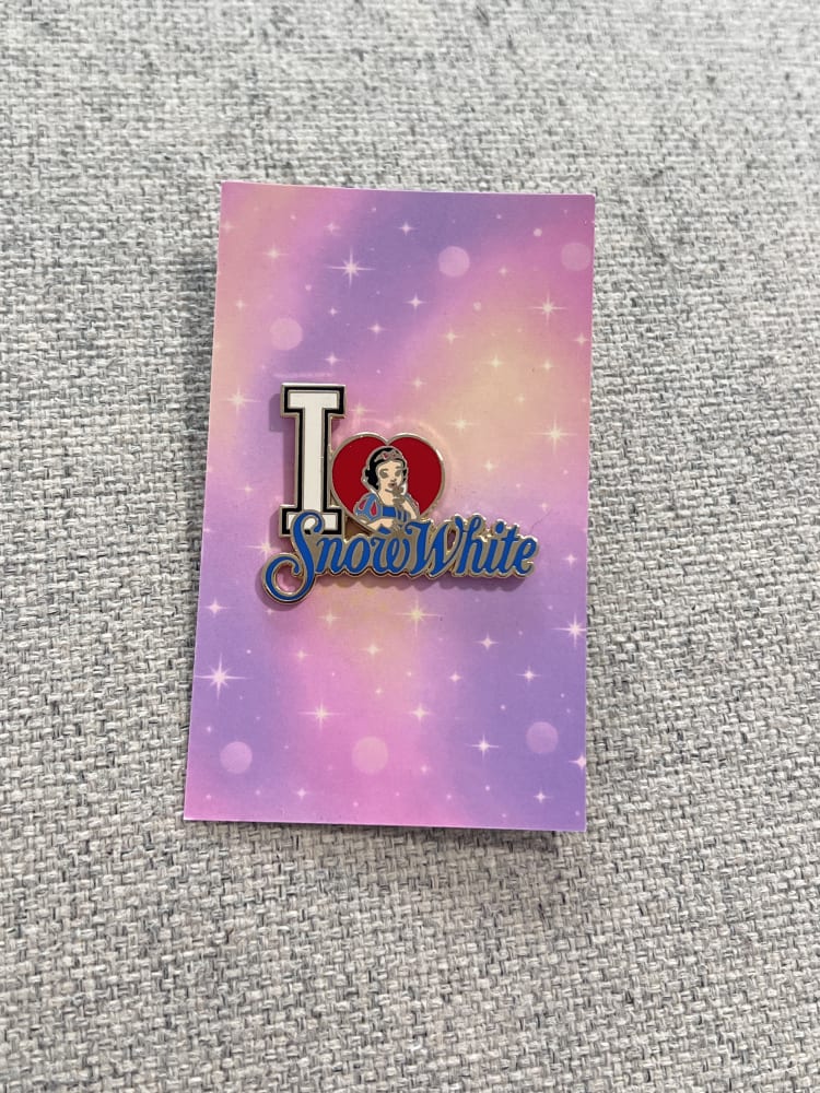 US Disney Limited Edition I Heart Snow White Pin
