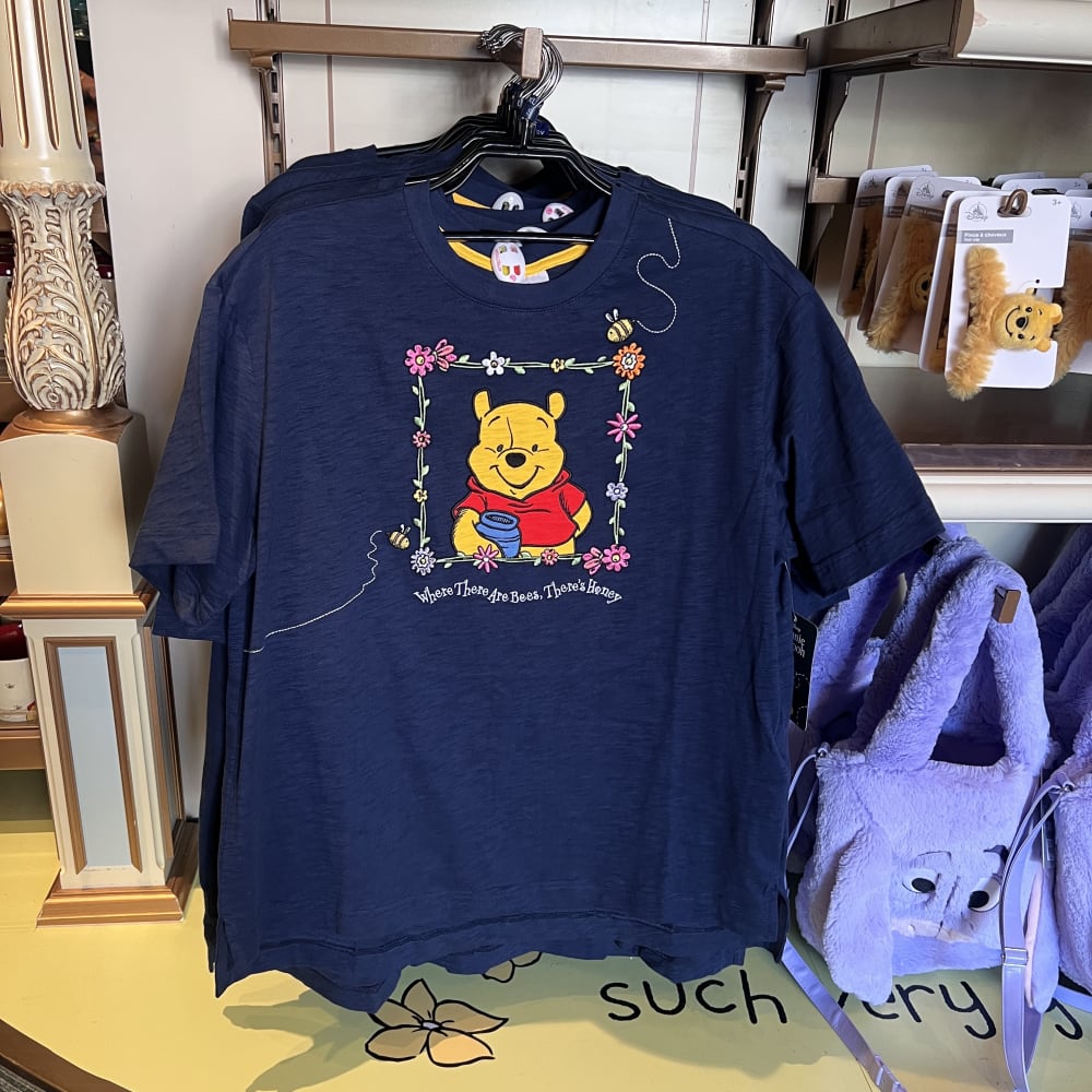 Disneyland Paris Embroidered Winnie the Pooh T-Shirt view 1