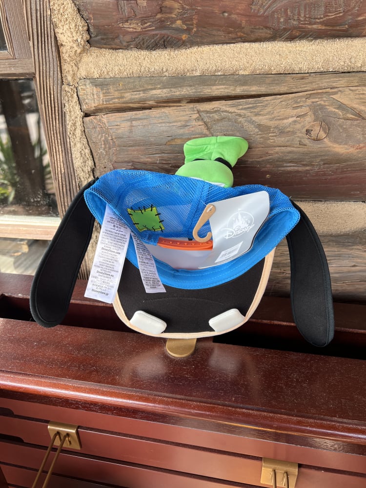 Disneyland Paris 3D Foam Character Cap Goofy view 2