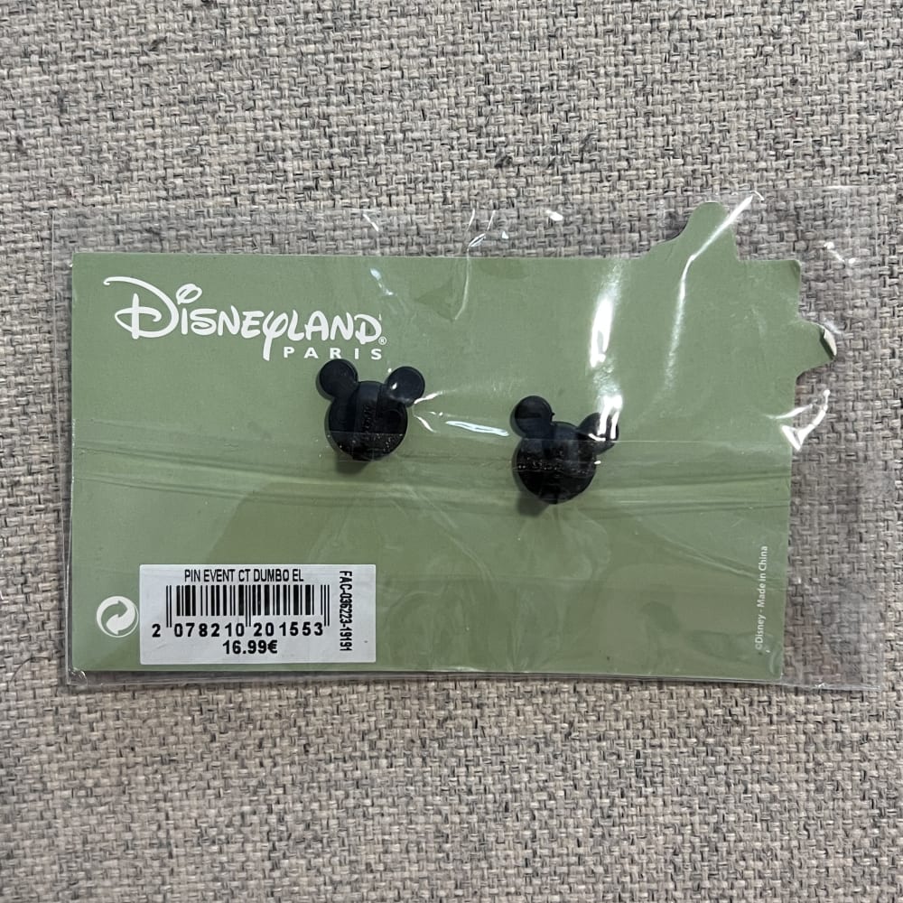 Disneyland Paris Limited Edition Christmas Time Dumbo Pin view 2