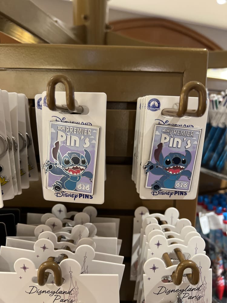 Disneyland Paris Stitch My First Pin ‘Mon Premier Pin’ Pin view 1