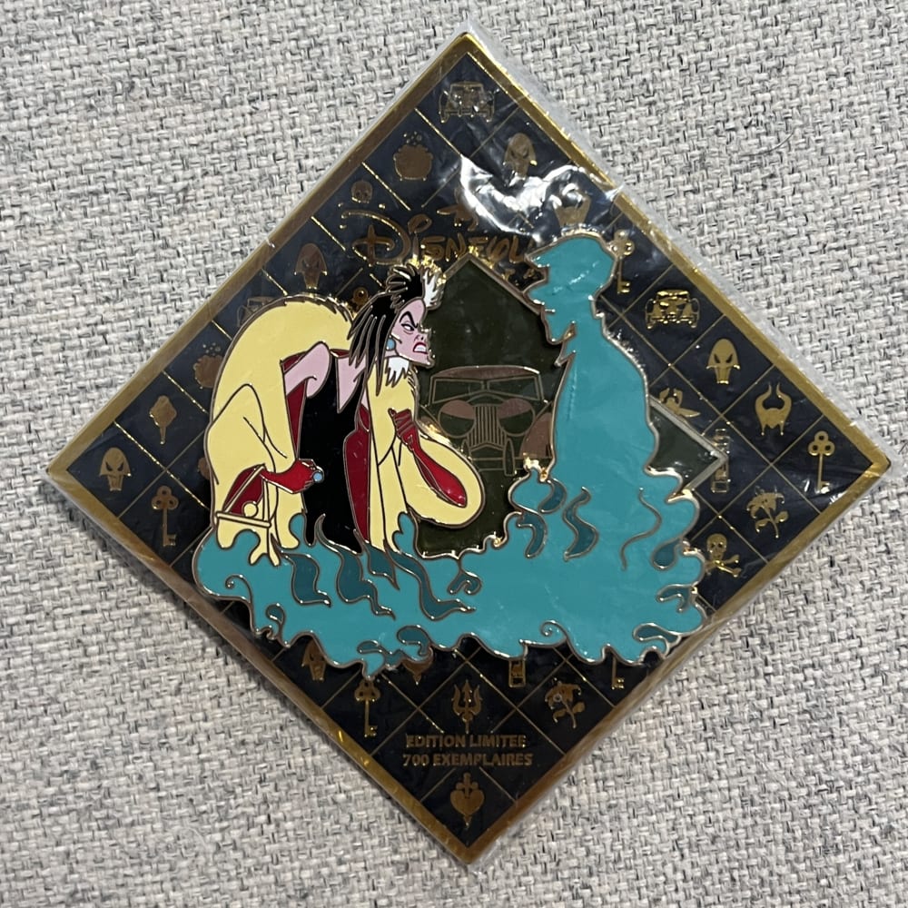 Disneyland Paris Limited Edition Heroes and Villains Silhouette Cruella Pin