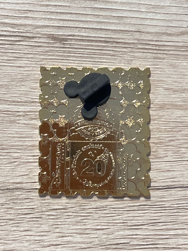 Disneyland Paris 20th Anniversary Minnie Mouse Stamp Pin view 2