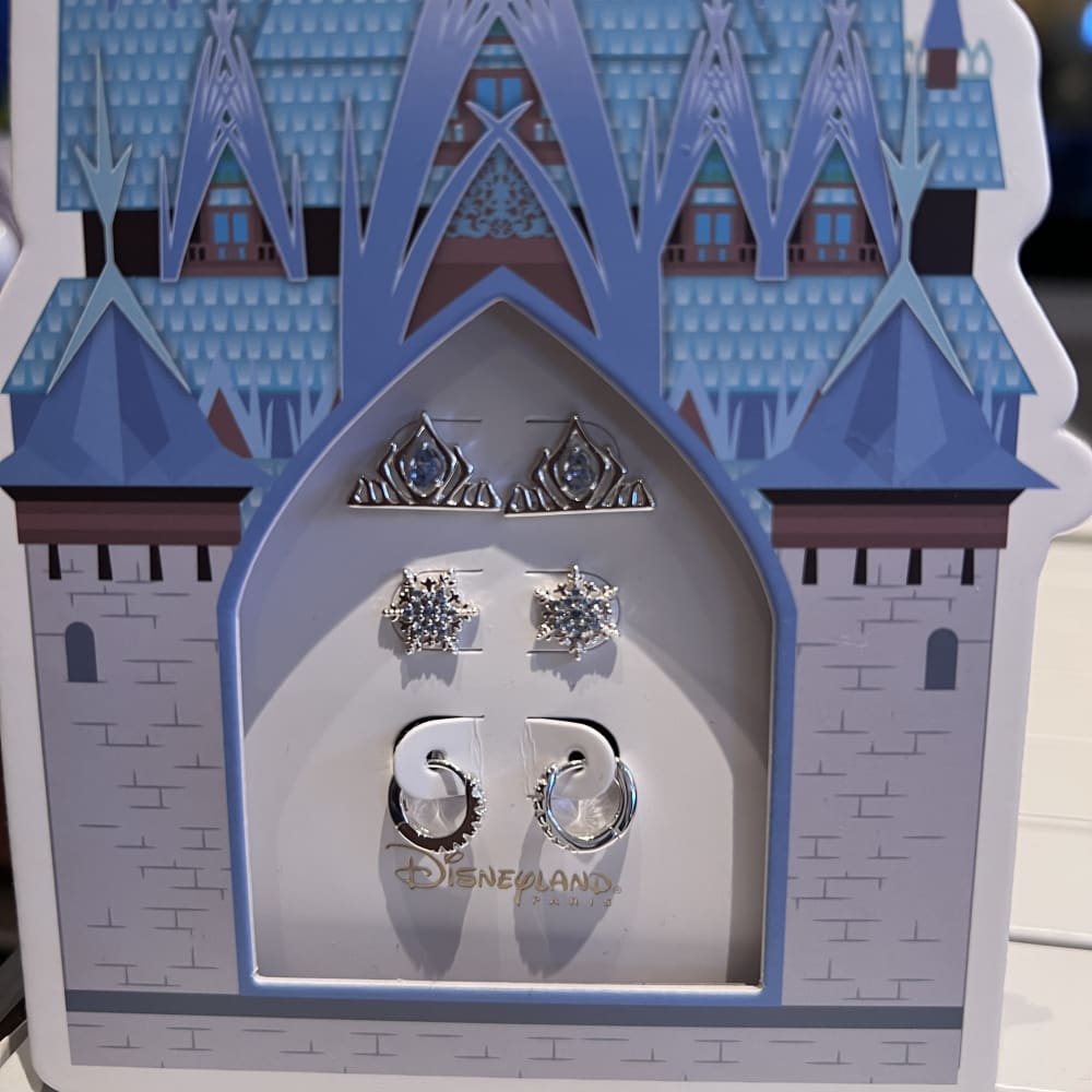 Disneyland Paris World of Frozen Arendelle Castle Jewellery Set view 2