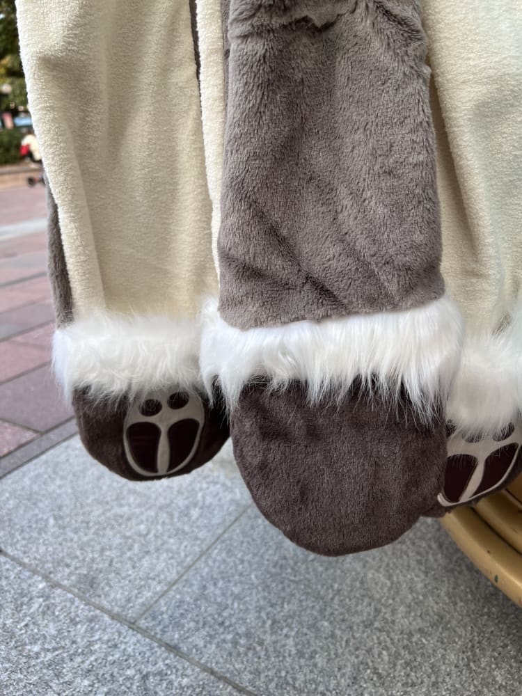 Disneyland Paris Frozen Sven Hat Gloves view 3