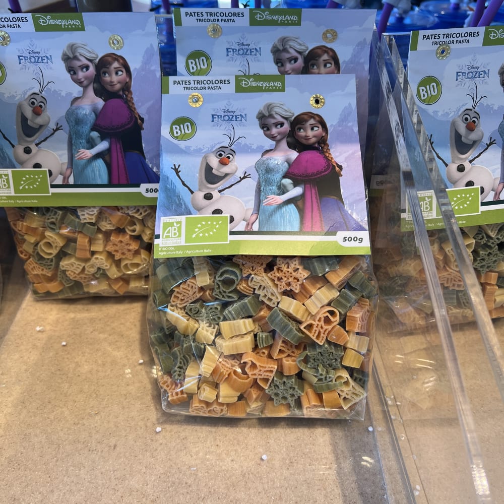 Disneyland Paris Frozen 500g Tricolour Pasta Shapes view 1