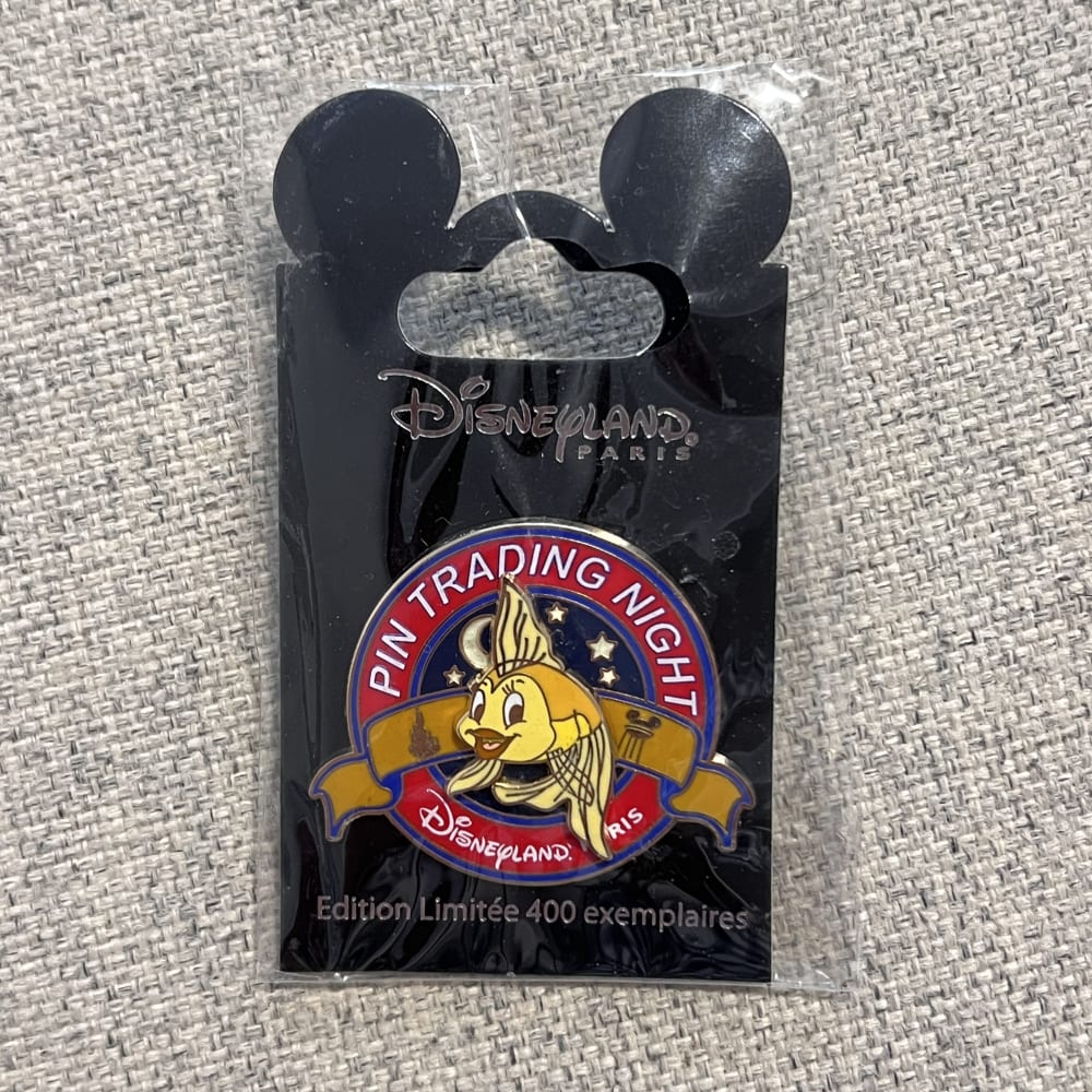 Disneyland Paris Limited Edition Pin Trading Night Pinocchio Cleo Pin