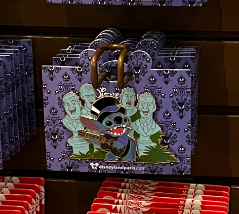 Disneyland Paris Stitch Phantom Manor Glow In The Dark Pin view 1