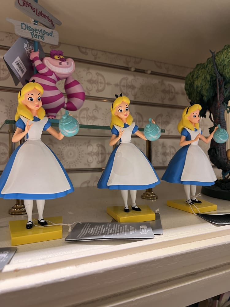Disneyland Paris Alice in Wonderland Teapot Figurine view 2