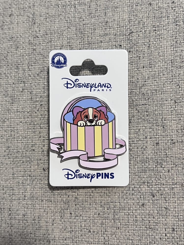 Disneyland Paris Ribbons and Bows Lady and the Tramp Gift Box Pin