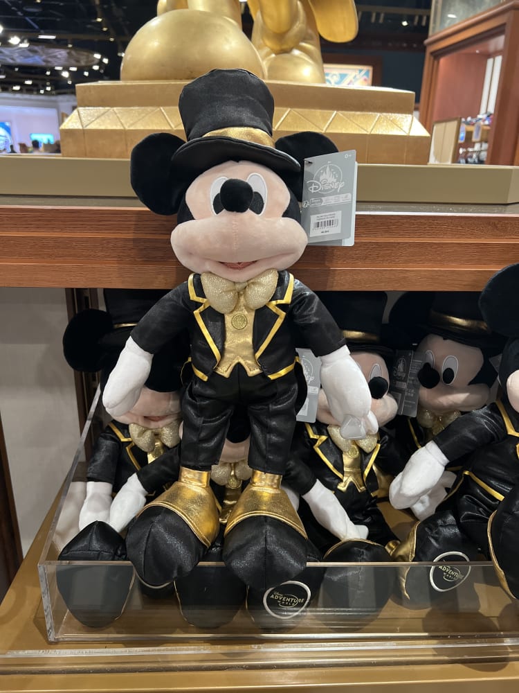 Disneyland Paris Adventure World Mickey of Hollywood Plush view 3