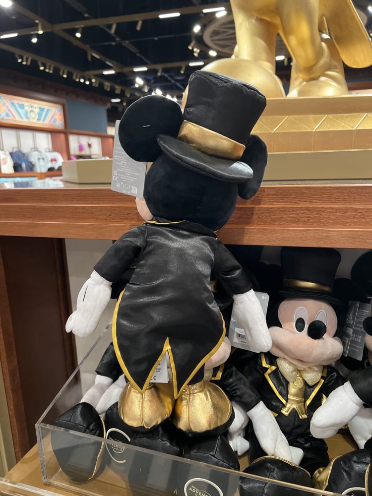 Disneyland Paris Adventure World Mickey of Hollywood Plush view 4