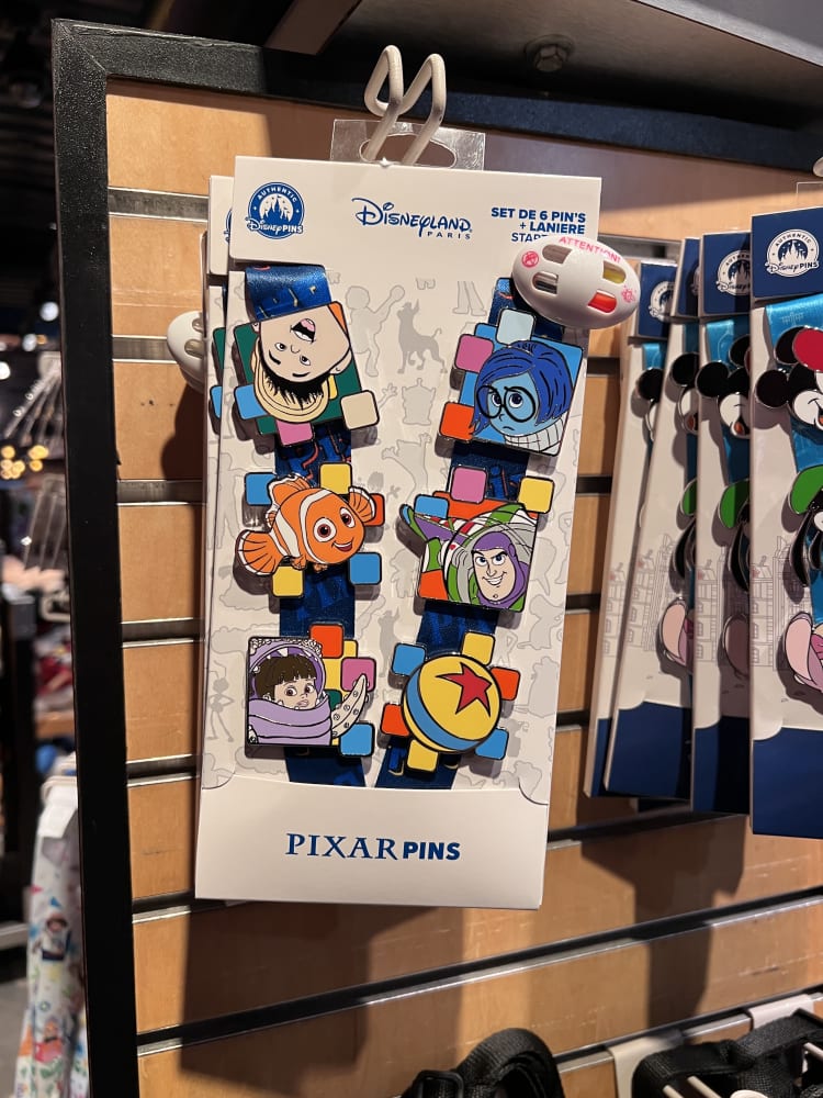 Disneyland Paris Pixar Starter Kit Set of 6 Pins Lanyard