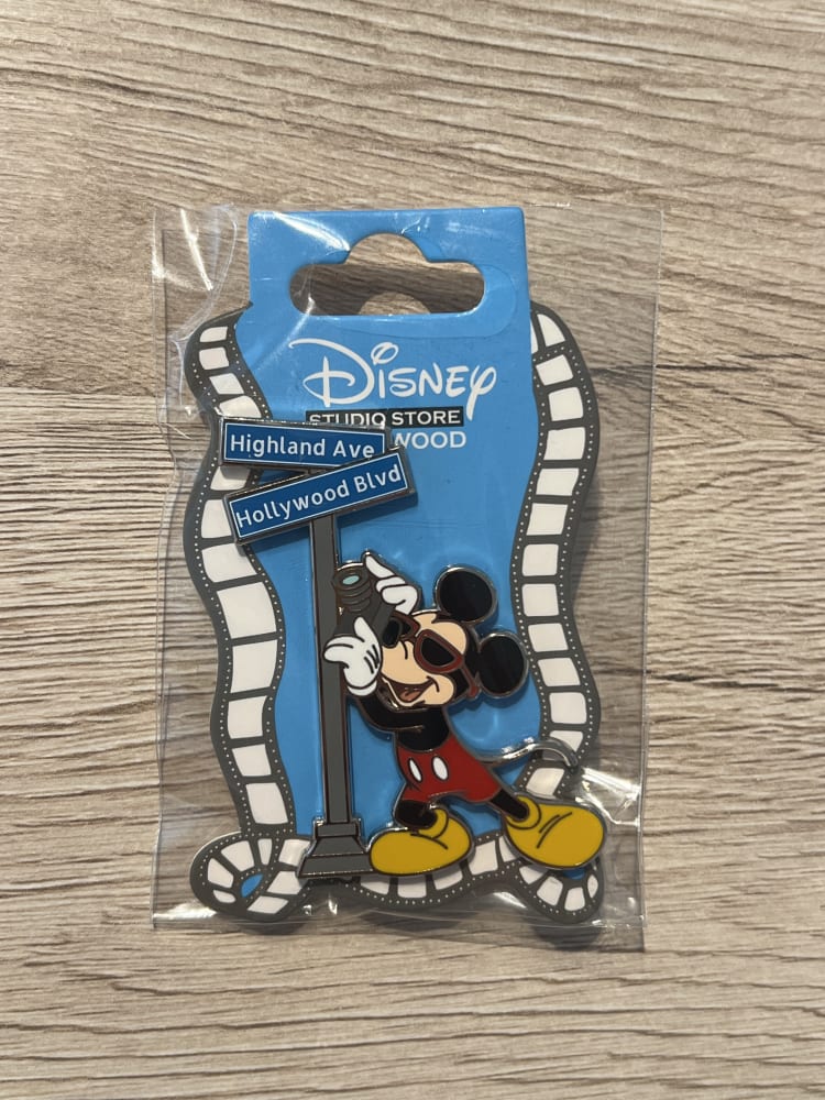 Disney Studio Store Hollywood Mickey Mouse Avenue Sign Post Pin view 1