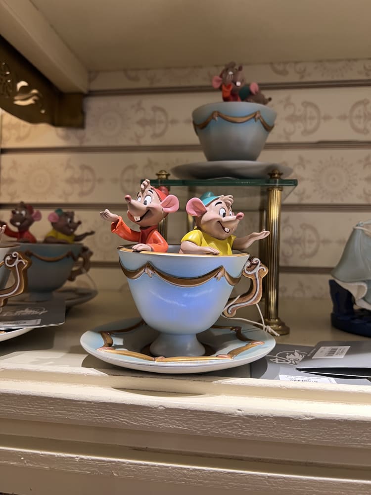 Disneyland Paris Cinderella Jaq Gus Teacup Figurine view 1
